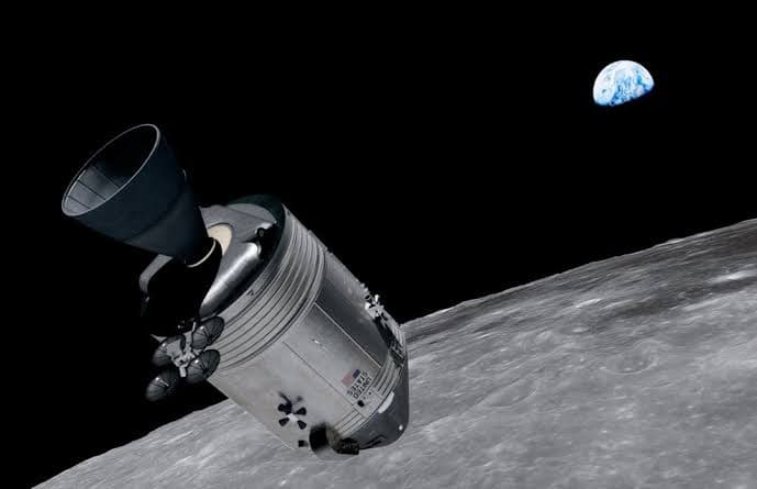 Apollo 8 Orbits the Moon